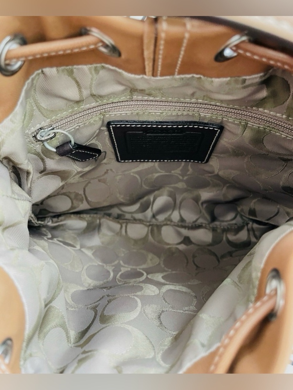 Coach 9463 Vintage Y2K Soho Small Drawstring Bag (Tan) - GUC - Picture 4 of 9